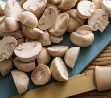 روش نگهداری طولانی مدت قارچ در یخچال و فریزر